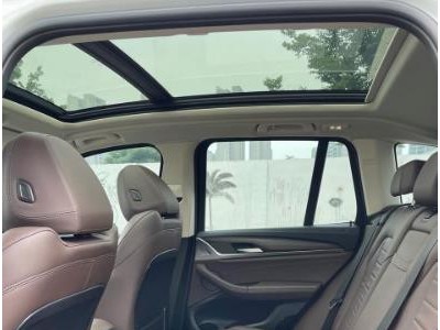 宝马X3 2020款 X3 xDrive25i 2.0T 手图2